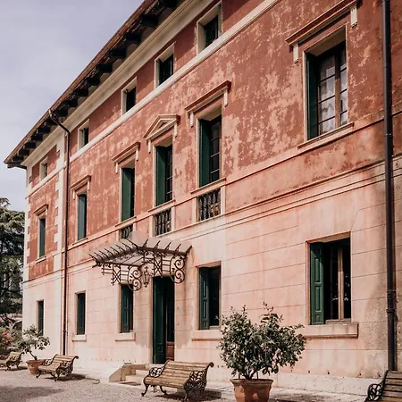 Πανσιόν Dei Cipressi Wine 4*